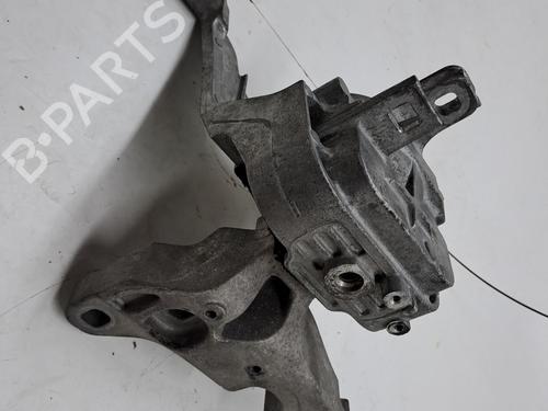 Used Engine mount MERCEDES-BENZ A-CLASS (W177) A 180 d (177.003) (116 hp) 27098732