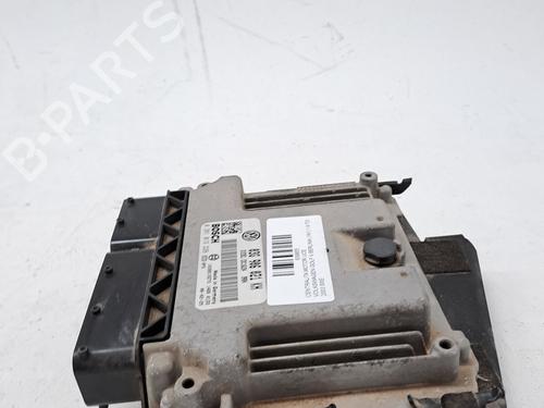 Engine control unit (ECU) VW GOLF V (1K1) 1.9 TDI | BP25248698M57