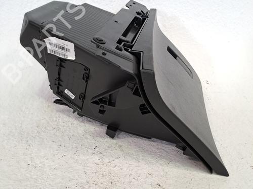 Used Glove box PEUGEOT 208 II (UB_, UP_, UW_, UJ_) 1.2 Hybrid 100 (101 hp) 27175312