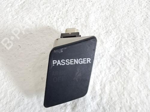 Used Switch TOYOTA YARIS (_P9_) 1.4 D-4D (NLP90_, NLP90R) (90 hp) 30477929