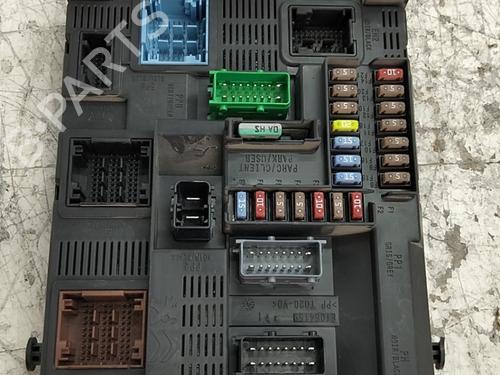 fuse-box-peugeot-2008-i-cu_-2013-40062734 main image