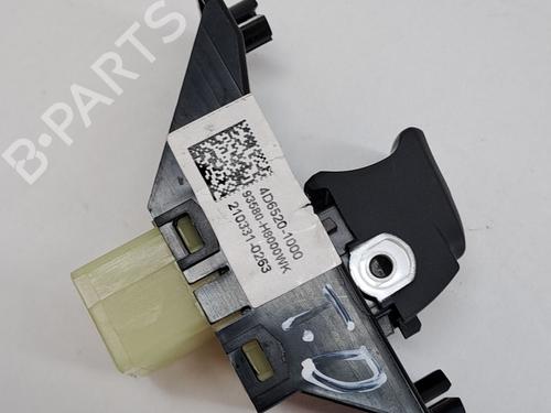 Left rear window switch KIA STONIC (YB) 1.0 T-GDi | BP23383201I29 
