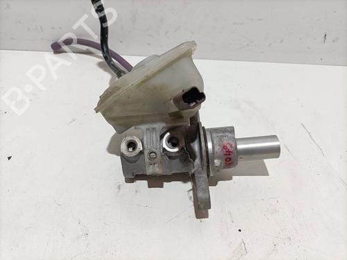 Used Brake master cylinder PEUGEOT 308 I (4A_, 4C_) 1.6 HDi (109 hp) 25465208