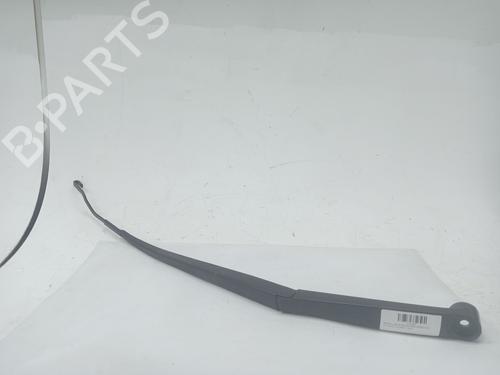 Used Front windshield wiper arm HYUNDAI TUCSON (TL, TLE) 1.6 T-GDi (177 hp) 23976278