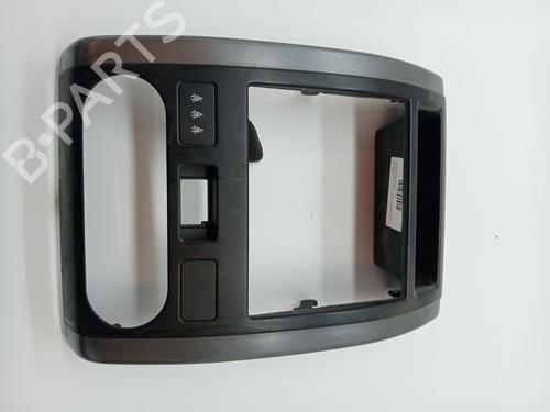 Console central NISSAN X-TRAIL II (T31) 2.0 dCi 4x4 (173 hp) 23353019