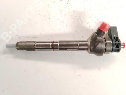 Used Injector VW GOLF VII (5G1, BQ1, BE1, BE2) 2.0 TDI (150 hp) 30846217