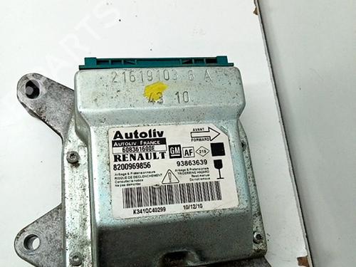 Airbag styreenhed RENAULT TRAFIC II Van (FL) 2.5 dCi 145 (FL0J) (146 hp) 30050484