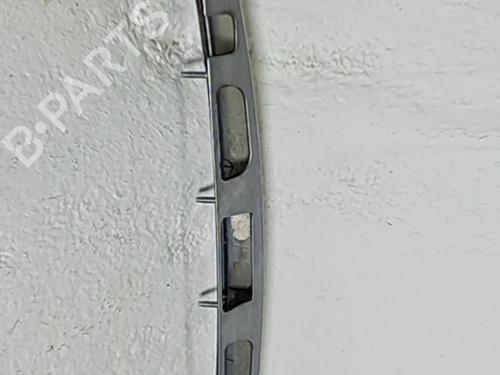 Annen TOYOTA YARIS (_P13_) 1.5 Hybrid (NHP130_, NHP130) (101 hp) 30960661