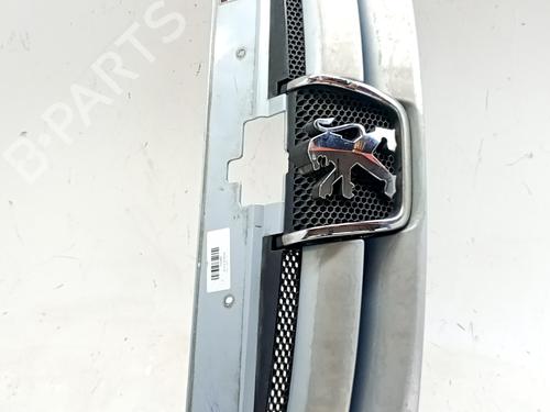 Used Grille PEUGEOT PARTNER MPV (5_, G_) 1.9 D (69 hp) 32107554