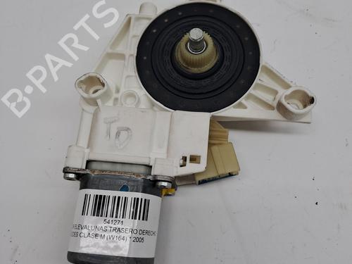 Used Right rear window motor MERCEDES-BENZ M-CLASS (W164) ML 320 CDI 4-matic (164.122) (224 hp) 23374026