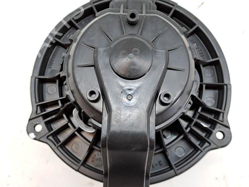 Heater blower motor KIA CEE'D (JD) 1.4 CRDi 90 | BP23286052M62 