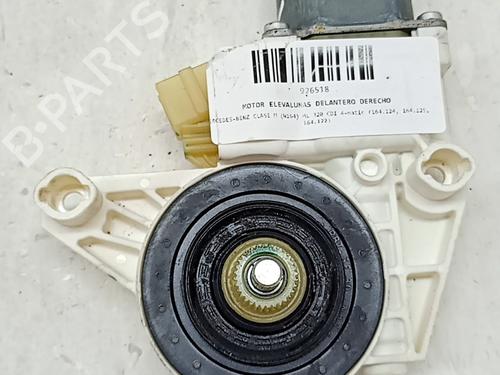 Used Right front window motor Right front window motor MERCEDES-BENZ M-CLASS (W164) ML 320 CDI 4-matic (164.124, 164.125, 164.122) (211 hp) 35968189 35968189