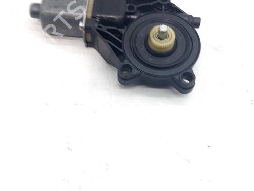 right-front-window-motor-ford-fiesta-vi-van-2008-2009-2010-2011-2012-2013-2014-2015-2016-2017-34496622 main image