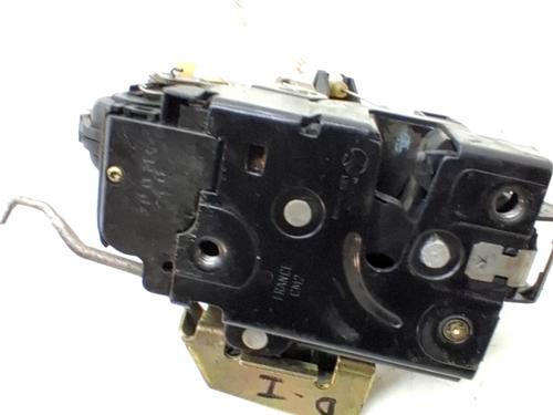 front-left-lock-audi-a6-c5-4b2-4b4-1997-1998-1999-2000-2001-2002-2003-2004-2005-32106098 main image