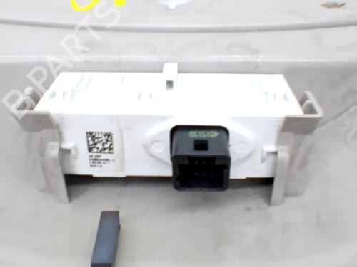 Used Interior roof light Interior roof light RENAULT CLIO IV Grandtour (KH_) 0.9 TCe 90 (90 hp) 32843746 32843746