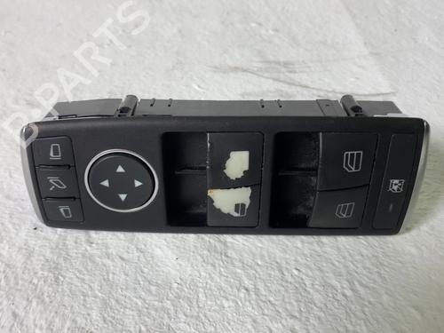 Used Left front window switch Left front window switch MERCEDES-BENZ C-CLASS (W204) C 250 CDI (204.003) (204 hp) 39741787 39741787