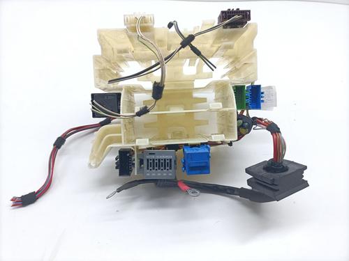 Used Fuse box BMW 3 (E90) 320 d (184 hp) 25455900