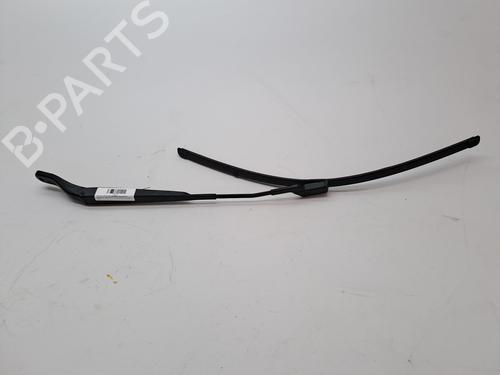 Used Front windshield wiper arm PEUGEOT 2008 II (UD_, US_, UY_, UJ_, UR_, UC_) 1.2 PureTech 100 (USHNK) (101 hp) 23376414