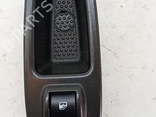 right-rear-window-switch-fiat-500l-351_-352_-2012-36036510 main image