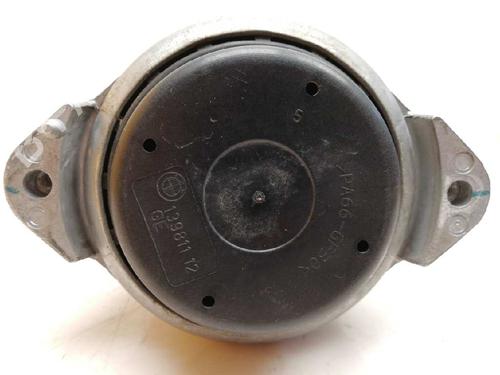 Used Engine mount BMW 1 Coupe (E82) 118 d (136 hp) 23380785