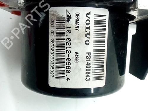 Used ABS pump VOLVO V40 Hatchback (525) D2 (114 hp) 29606543