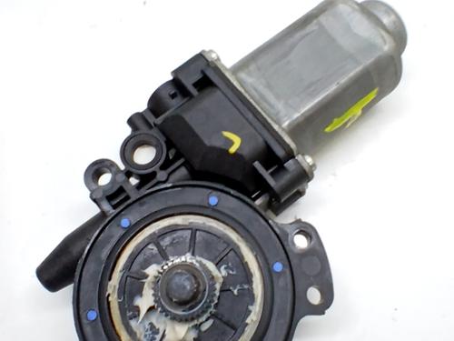 Used Left rear window motor HYUNDAI SANTA FÉ II (CM) 2.2 CRDi GLS 4x4 (150 hp) 31701100