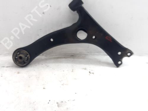 Used Right front suspension arm Right front suspension arm TOYOTA COROLLA Verso (ZER_, ZZE12_, R1_) 2.2 D-4D (AUR10_, AUR10R) (136 hp) 36386102 36386102