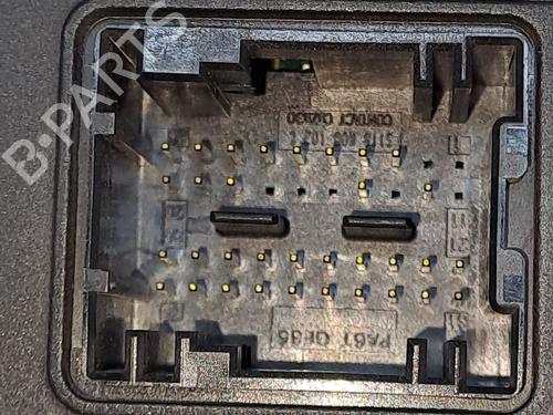 Fuse box PEUGEOT 407 (6D_) 1.6 HDi 110 (6D9HZC, 6D9HYC) | BP24883897E1