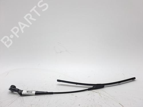 Used Front windshield wiper arm SMART FORTWO Cabrio (451) 1.0 (451.431, 451.480) (71 hp) 23374826