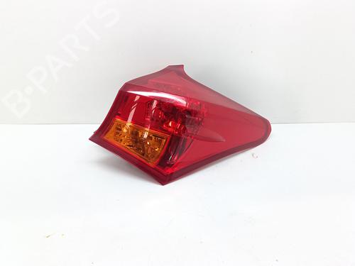 Used Right taillight TOYOTA AURIS (_E18_) 1.6 (ZRE181_, ZRE185_, ZRE185R, ZRE181R) (132 hp) 27252715