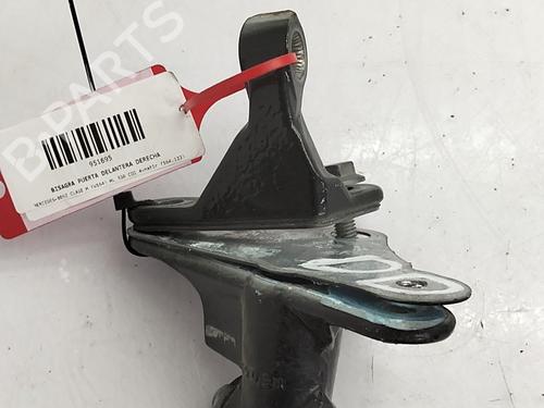 hingedoor-check-strap-mercedes-benz-m-class-w164-2005-2006-2007-2008-2009-2010-2011-2012-36109383 main image