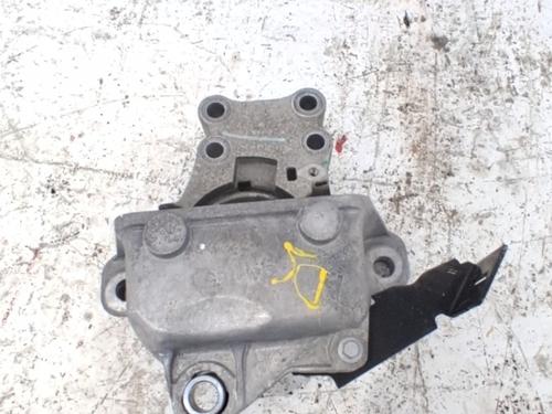 Engine mount LYNK & CO 01 PHEV | BP39555681M89 - Image 3