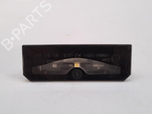 Używane Lampa oświetlenia tablicy rejestracyjnej LAND ROVER RANGE ROVER EVOQUE (L538) 2.2 D 4x4 (150 hp) 23944276