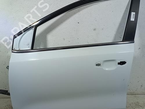 Used Left front door Left front door 39556526 39556526