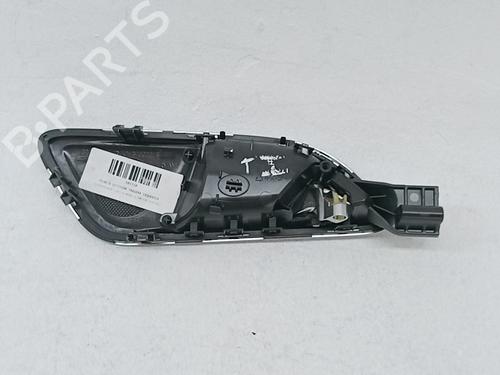 Used Rear left interior door handle Rear left interior door handle MERCEDES-BENZ A-CLASS (W176) A 200 CDI (176.001) (136 hp) 39557645 39557645