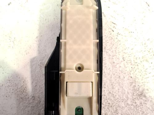 Left front window switch TOYOTA AURIS Estate (_E18_) 1.8 Hybrid (ZWE186_, ZWE186R, ZWE186H) | BP32042299I27