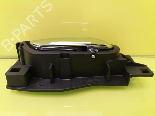 Højre bagtil invendig håndtag PEUGEOT 407 (6D_) 2.0 HDi 135 (6DRHRH, 6DRHRE, 6DRHRG, 6DRHRJ) | BP23378925I16 