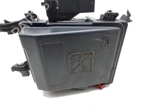 Used Fuse box PEUGEOT 3008 II SUV (MC_, MR_, MJ_, M4_) 1.5 BlueHDi 130 (131 hp) 30270556