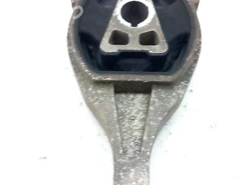 Used Gearbox mount FIAT PANDA (312_, 319_) 1.0 Mild Hybrid (312.PYD1B) (69 hp) 32285856
