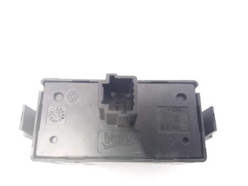 Used Warning switch RENAULT CLIO III (BR0/1, CR0/1) 1.2 16V (BR02, BR0J, BR11, CR02, CR0J, CR11) (75 hp) 23935194