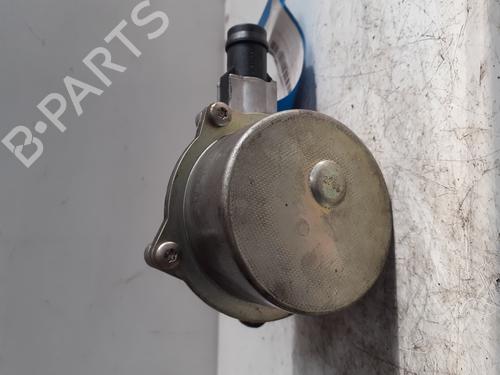Pompe à vide RENAULT MEGANE I Classic (LA0/1_) 1.6 e (LA0F, LA0S) (90 hp) 25456725