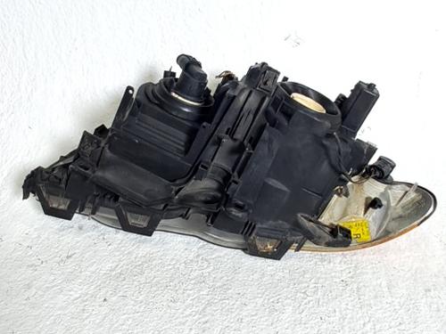 Right headlight BMW 3 (E46) 320 d | BP31580704C29
