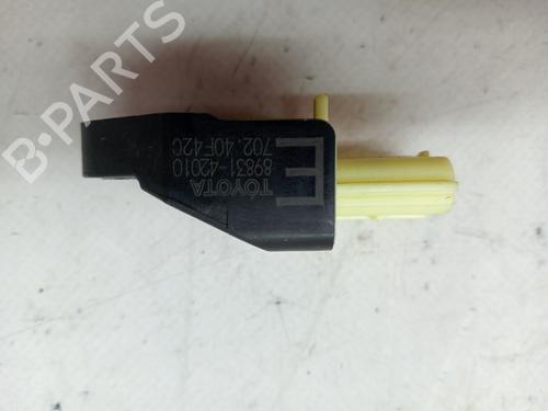 Used Electronic sensor TOYOTA RAV 4 III (_A3_) 2.2 D 4WD (ALA30_, ALA30R) (136 hp) 23356625
