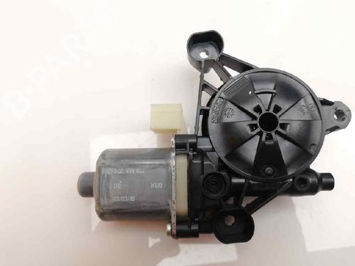 Used Right rear window motor AUDI A3 (8V1, 8VK) 1.6 TDI (110 hp) 23650679