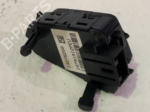 Switch CHEVROLET CRUZE Hatchback (J305) 2.0 CDI | BP35947246I30 - Image 2