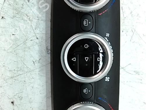 Used Climate control Climate control ALFA ROMEO GIULIETTA (940_) 2.0 JTDM (940.FXL1A) (140 hp) 33764024 33764024