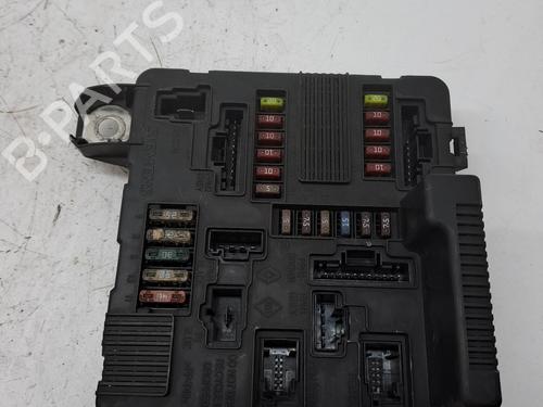 Used Fuse box RENAULT SCÉNIC II (JM0/1_) 1.9 dCi (JM0G, JM12, JM1G, JM2C) (120 hp) 23375558