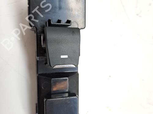Used Left rear window switch HYUNDAI TUCSON (TL, TLE) 1.6 GDi (132 hp) 23285693