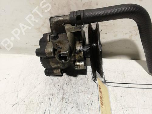 Used Steering pump HYUNDAI ELANTRA III Saloon (XD) 1.6 (107 hp) 26539192