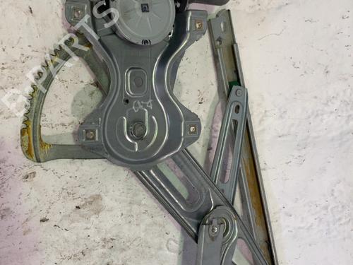 Used Right front window motor Right front window motor TOYOTA COROLLA Hatchback (_E21_, _EA1_, _EH1_) 1.8 Hybrid (ZWE211, ZWE219) (122 hp) 33765838 33765838